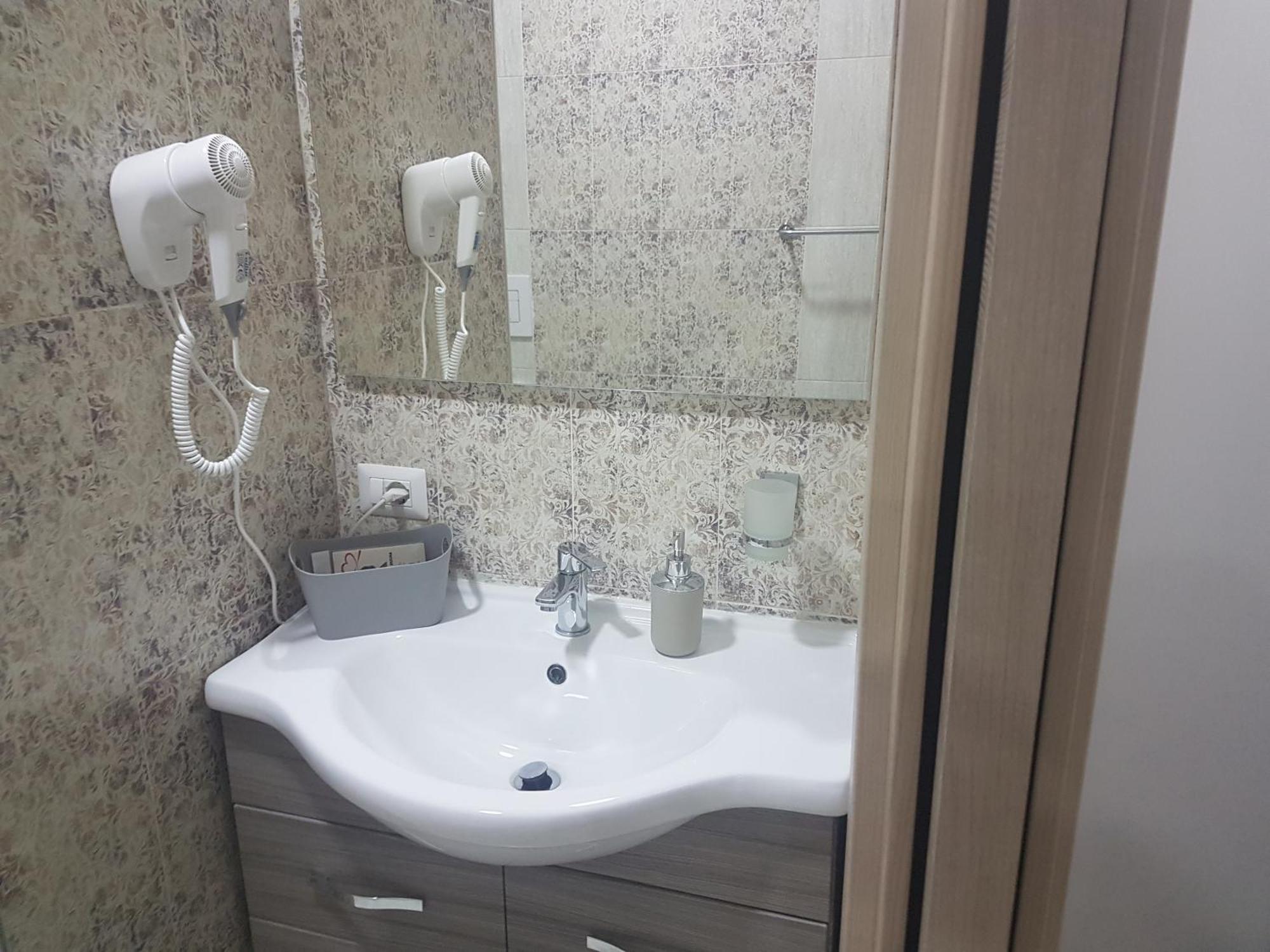 ナポリReginahouseアパートメント エクステリア 写真